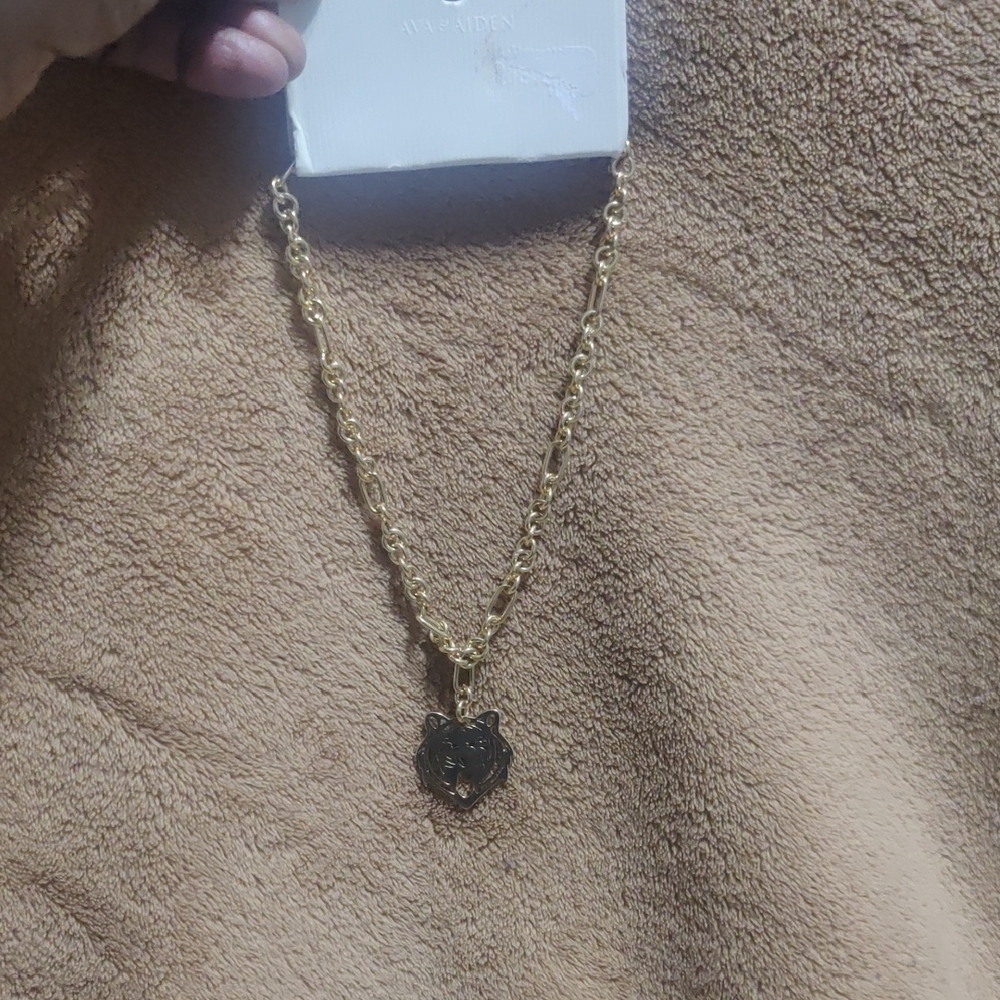 Ava & Aiden Gold Chain Necklace Pendant • NWT
